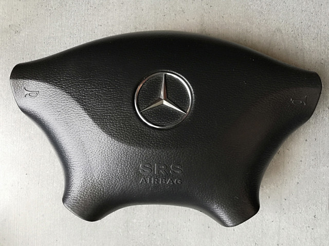 Подушка безопасности водителя A9068601202 MERCEDES
