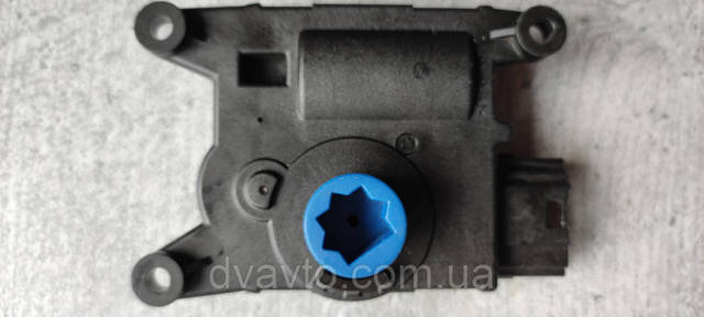 RENAULT T1020397J в наличии Тернополь