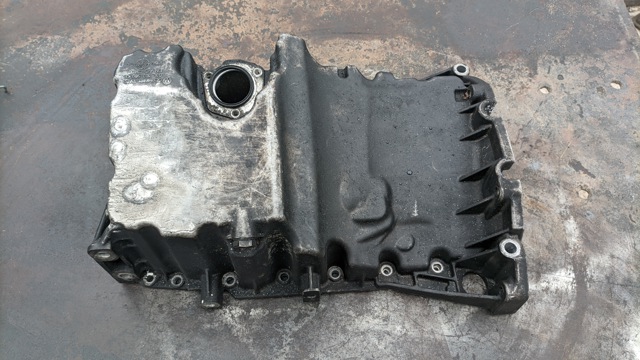 Картер масляный 03L103603D VAG