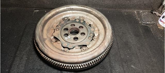 Маховик сцепления 03L105266DE VAG