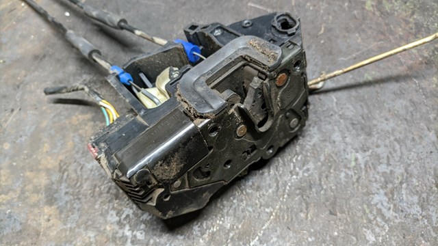 Запор кабины 1018011207 GEELY