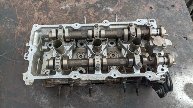 ГБЦ мотора 110402Y000 NISSAN