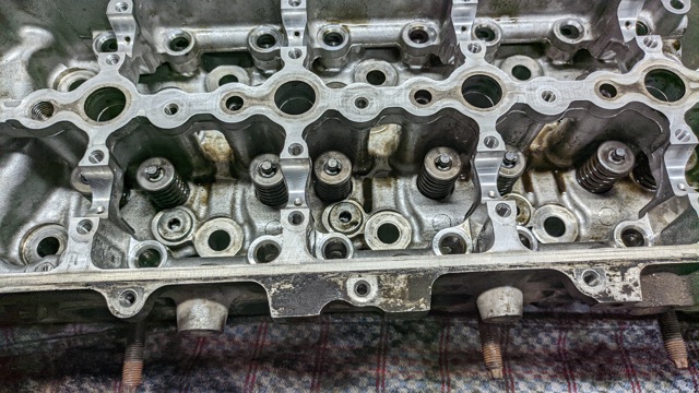 1110129575 TOYOTA ГБЦ купить в Одесса