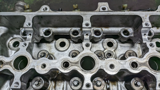 1110129575 TOYOTA ГБЦ купить в Житомир