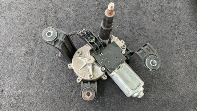 Моторчик заднего стеклоочистителя 13395013 OPEL