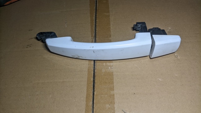 Ручка передней двери, наружная 138616 OPEL