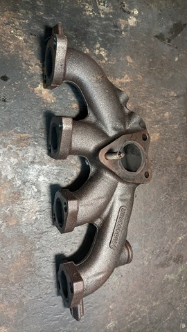 Коллектор выпускной 140040840R RENAULT