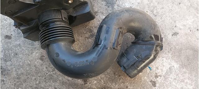 Патрубок воздушный, вход воздушного фильтра 165555514R RENAULT