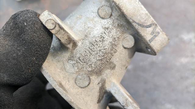 RENAULT 165785537R в наличии Украина
