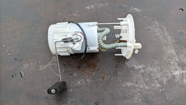 Бензонасос 172025758R RENAULT