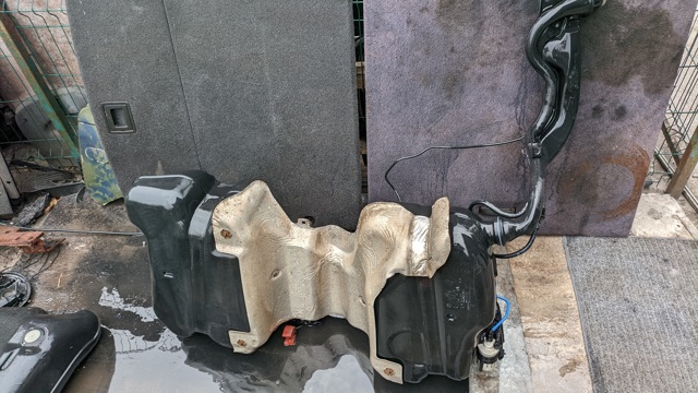 1K0201060GB Бак топливный купить Одесса