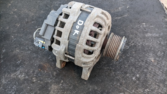 Генератор автомобиля 231002949R RENAULT