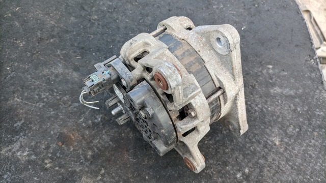 RENAULT 231002949R Генератор в наличии Кривой Рог