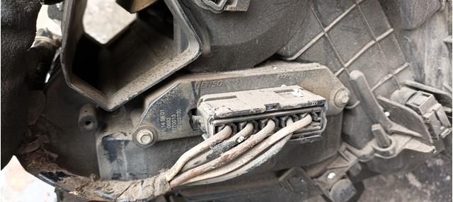 Электроподогреватель воздуха 271436513R RENAULT