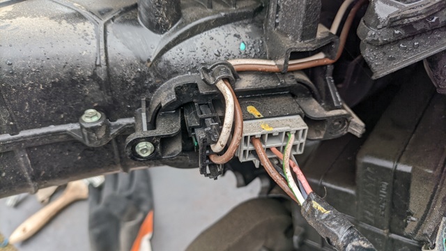 RENAULT 271500889R Резистор печки в наличии Черкассы