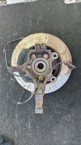 Цапфа поворотного кулака 40014ED000 NISSAN