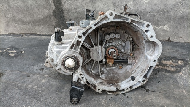 КПП в сборе 4300002611 HYUNDAI