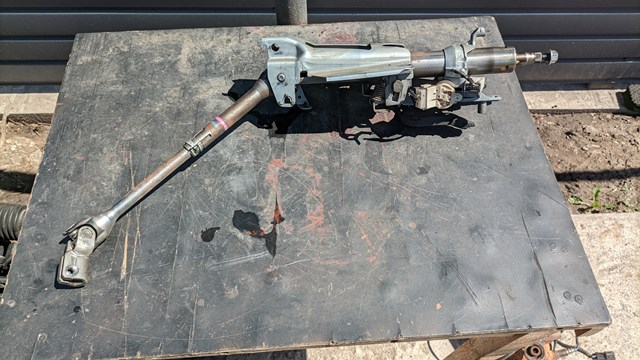 Колонка рулевая 4401A020 MITSUBISHI