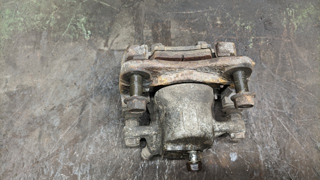 4785042060 TOYOTA Суппорт задний левый купить в Полтава