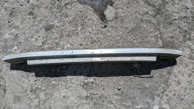 Усилитель переднего бампера  4L0807113A VAG