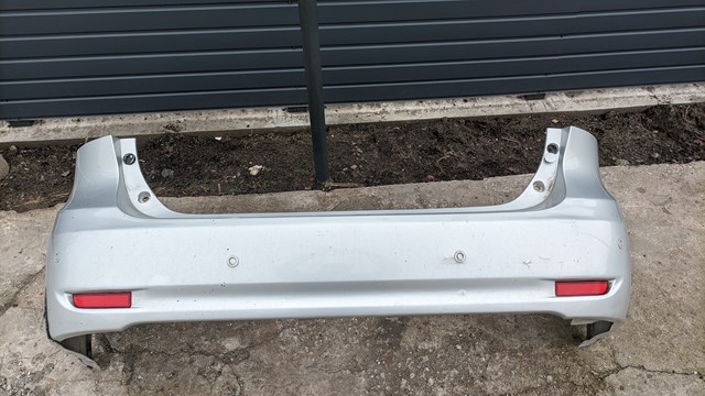 Задний бампер 5215905907 TOYOTA