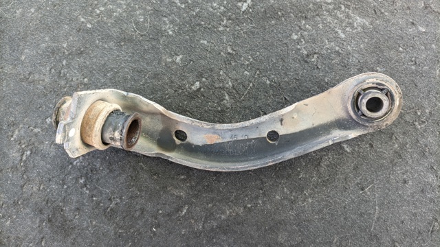 Кронштейн передней балки 54524EL000 NISSAN