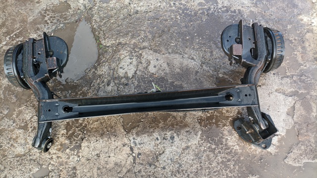 RENAULT 555110548R Подрамник задний в наличии Киев
