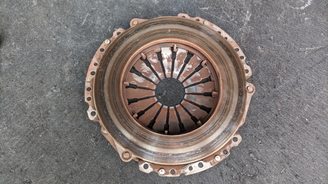 Корзина сцепления 55572383 OPEL