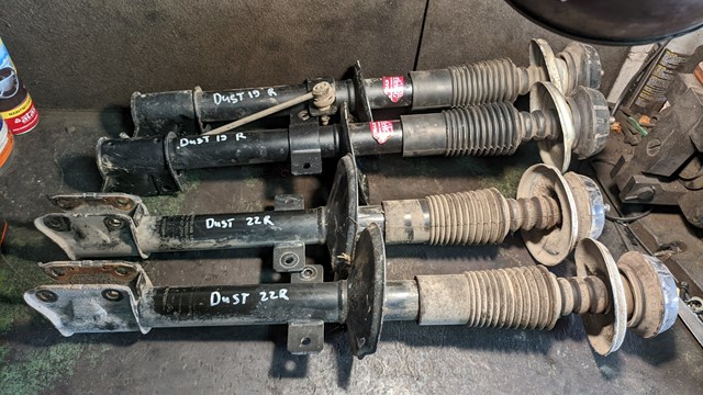 Амортизатор задней подвески 562107298R RENAULT