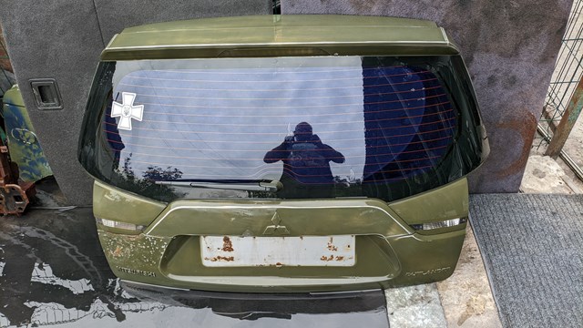 Задняя дверь 5801A524 MITSUBISHI