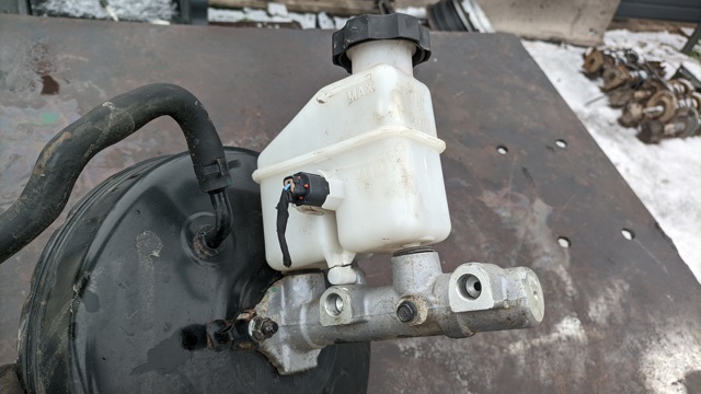 Цилиндр тормозной, главный KIA Ceed