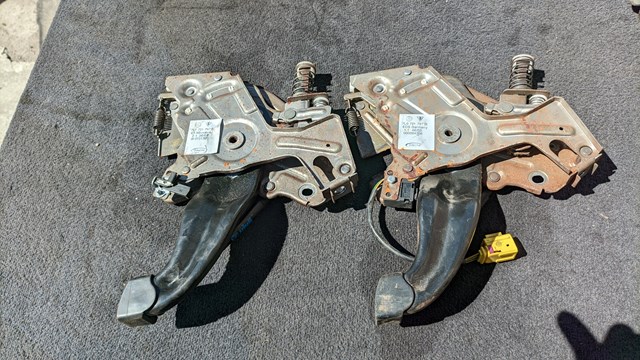 Педаль тормоза 7L0721797E VAG