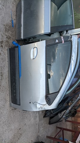 Пассажирская передняя дверь 801002450R RENAULT