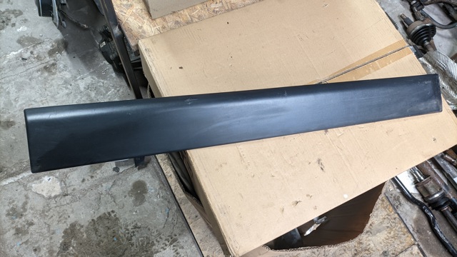 Молдинг двери передней правой 801861710R RENAULT