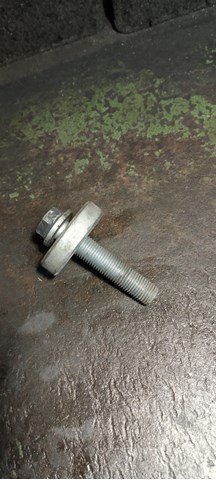 Болт коленвала 8200367922 RENAULT