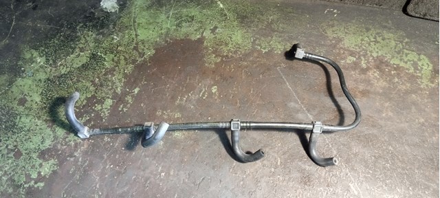 Обратная топливная трубка от форсунок 8200520596 RENAULT