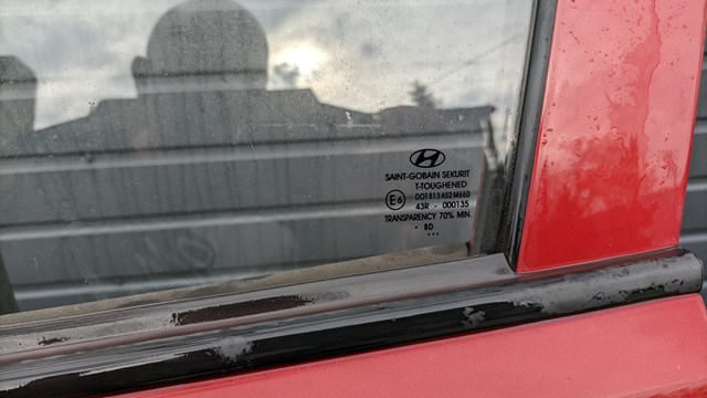 HYUNDAI 824110X010 Стекло двери передней левой в наличии Ужгород
