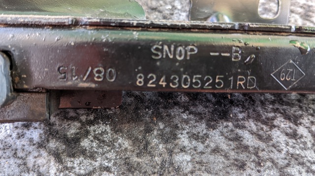 RENAULT 824305251R в наличии Николаев