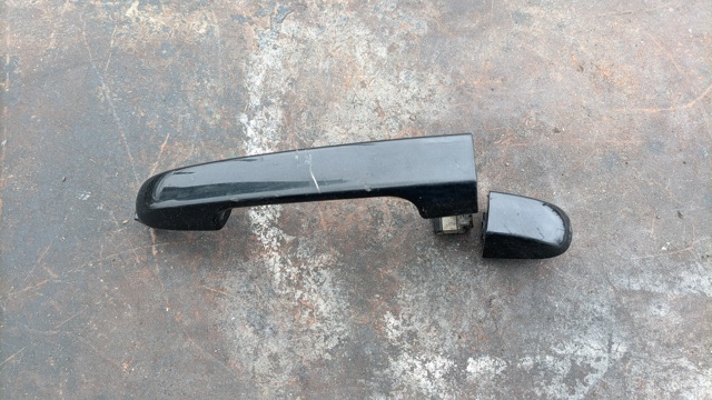 Ручка правой передней двери 826511H010 HYUNDAI