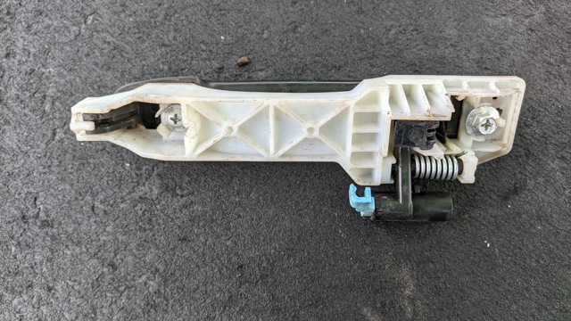 Держатель наружной ручки двери, задней левой 836551J000 HYUNDAI