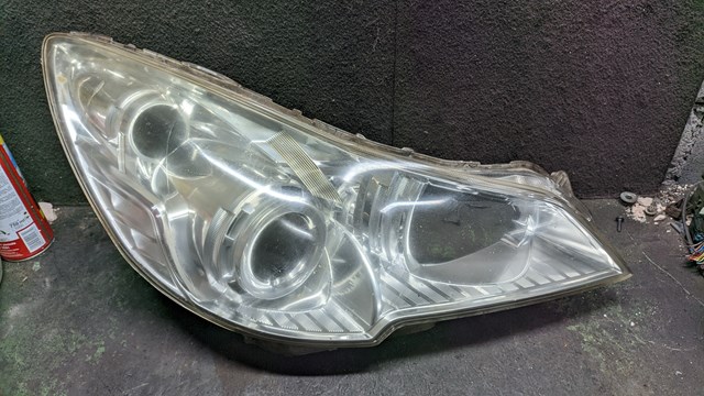 Фара правая 84001AJ100 SUBARU