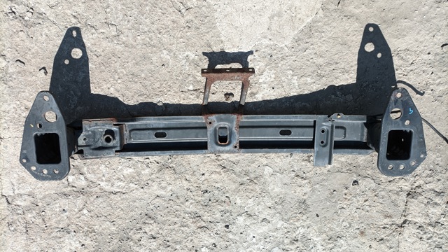 HYUNDAI 865301J000 Усилитель переднего бампера в наличии Павлоград