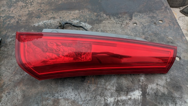 Фонарь задний правый, верхний 924041H350 HYUNDAI