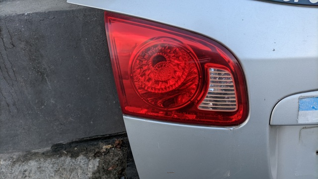 Фонарь задний левый, внутренний 924052B020 HYUNDAI