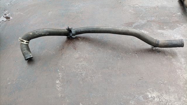Шланг-обратка радиатора отопителя 924109328R RENAULT