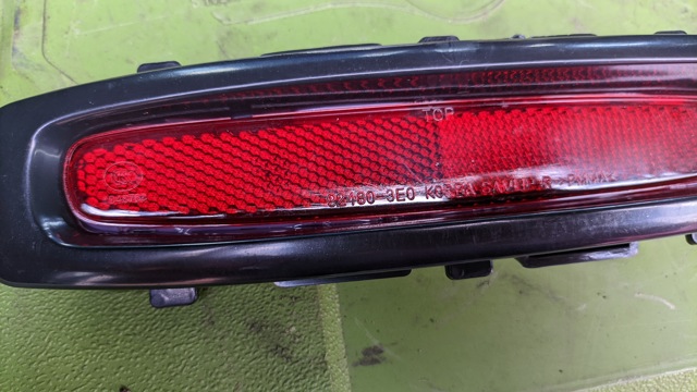HYUNDAI 924803E050XX Катафот (отражатель) заднего бампера правый в наличии Чернигов
