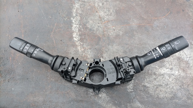 Подрулевой правый переключатель  934201H500 HYUNDAI