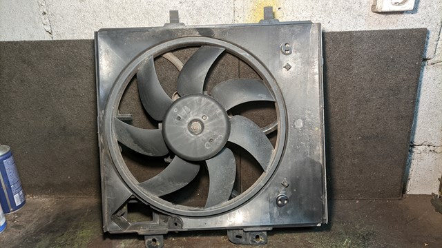 Диффузор радиатора охлаждения, в сборе с мотором и крыльчаткой пежо 207 9682902080