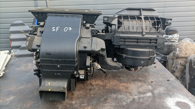 Корпус печки в сборе 972052B250 HYUNDAI