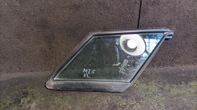 Стекло треугольное двери передней левой CC3359661 MAZDA